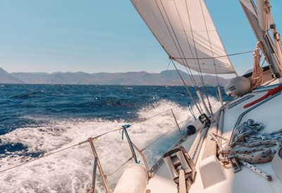 Geen verzekeringsplicht AOW tijdens wereldreis per schip