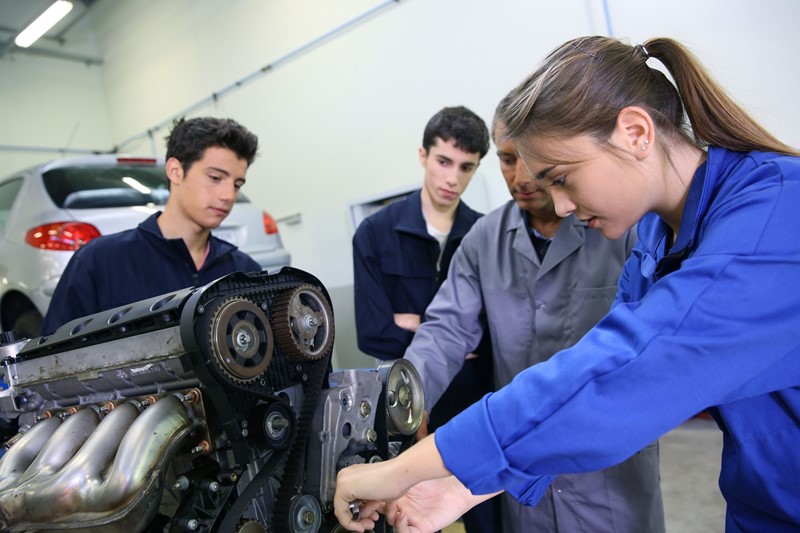 Students working summer jobs