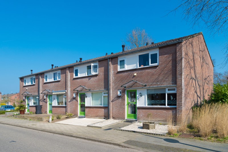 Functie van dga vergelijkbaar met directeur van een woningbouwcorporatie