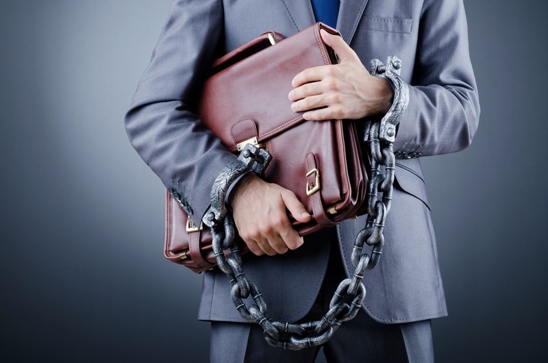 Dga is niet aangifteplichtig voor zijn bv
